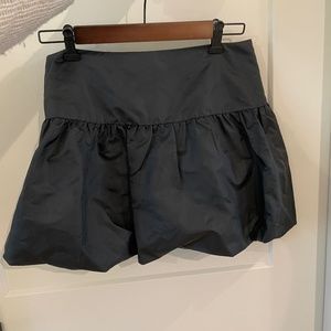 Bebe silk puffy bubble black mini skirt